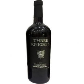 Rượu vang Three knights cabernet Franc 