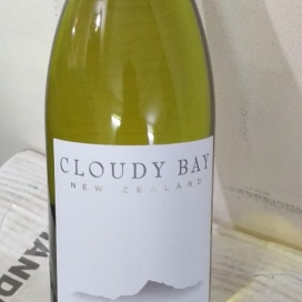 Vang trắng Cloud Bay Tphcm