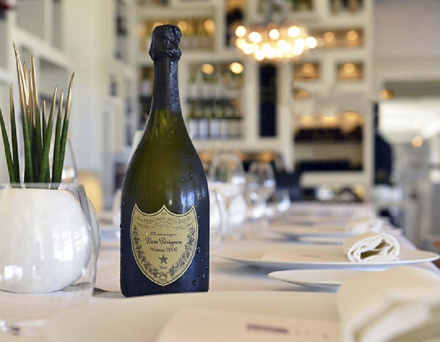 Rượu vang Dom Perignon Blanc giá tốt